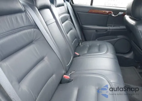 2003 Cadillac Deville Standard z USA, uszkodzony, nr VIN 1G6KD54Y63U184550